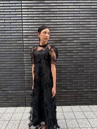 FLOWER LACE DRESS ブラック 着用写真