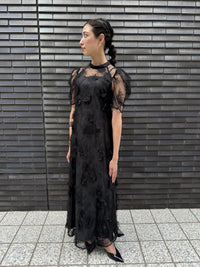 FLOWER LACE DRESS ブラック 着用写真