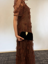 FLOWER LACE DRESS ブラウン 着用写真