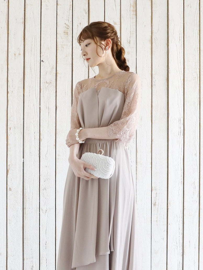 &Robu.（アンドロブ）のレイヤードシフォンドレス